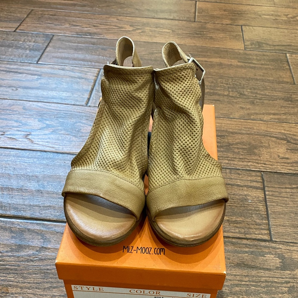 Miz Mooz Calista Sandal in Sand